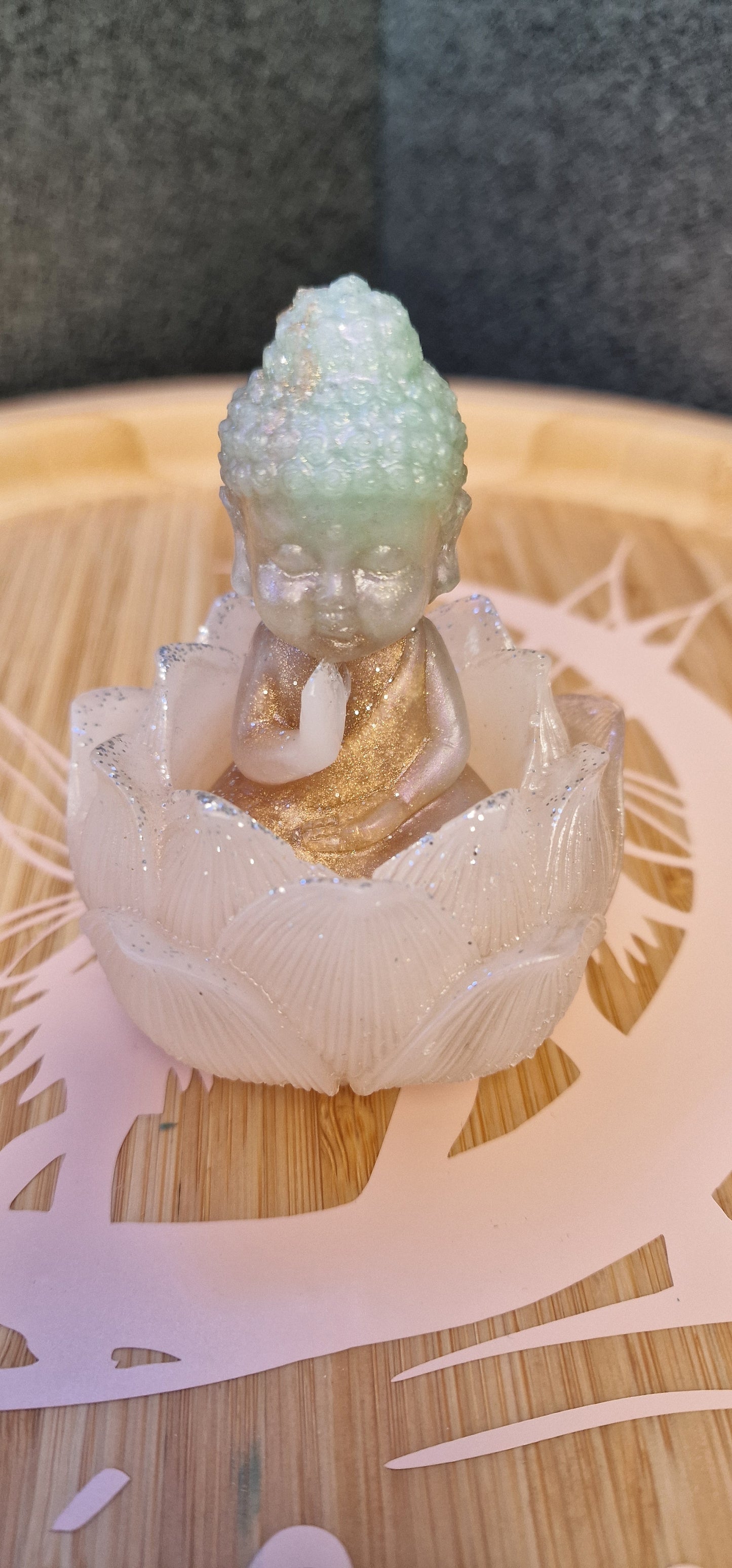 bouddha et lotus